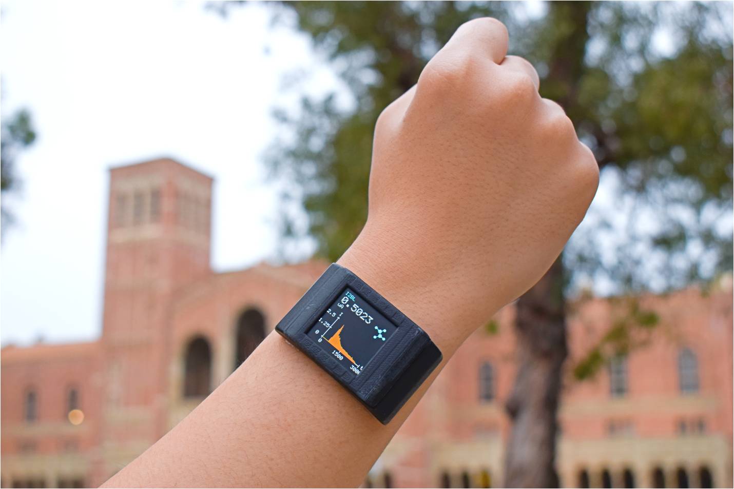 ⌚ Self-adhesive film turns smart watches into a medical laboratory