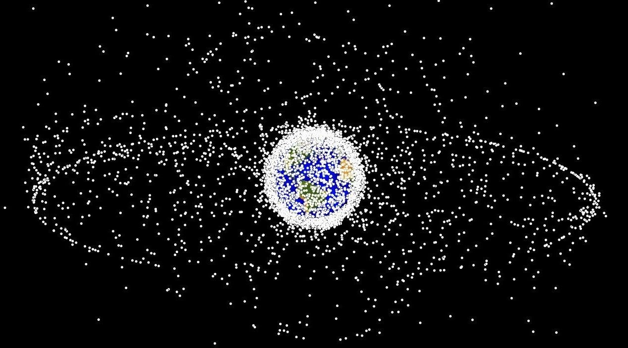 🔧 Space debris now detectable in daylight