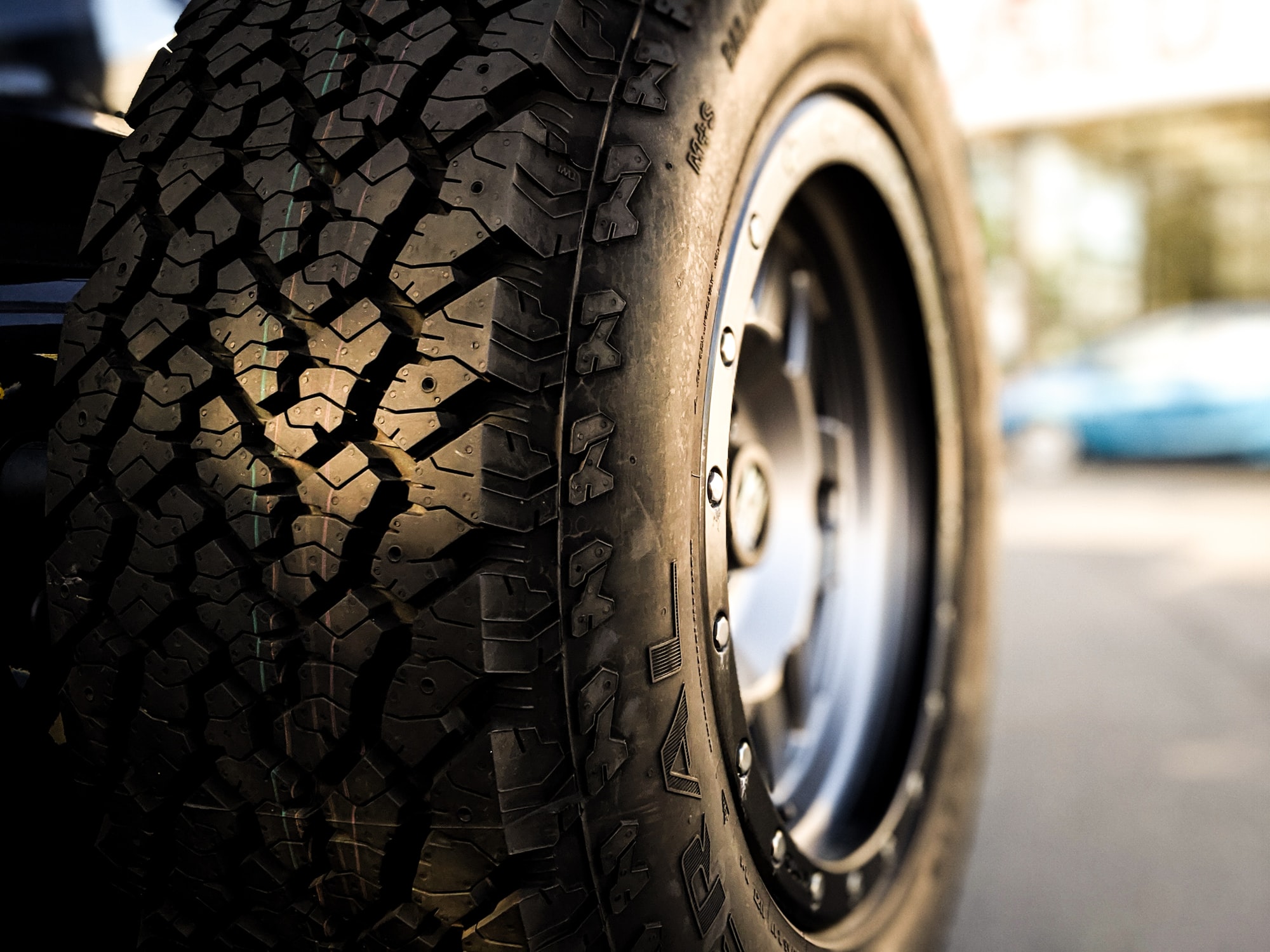 🚙 Device curbs microplastic emissions from tires