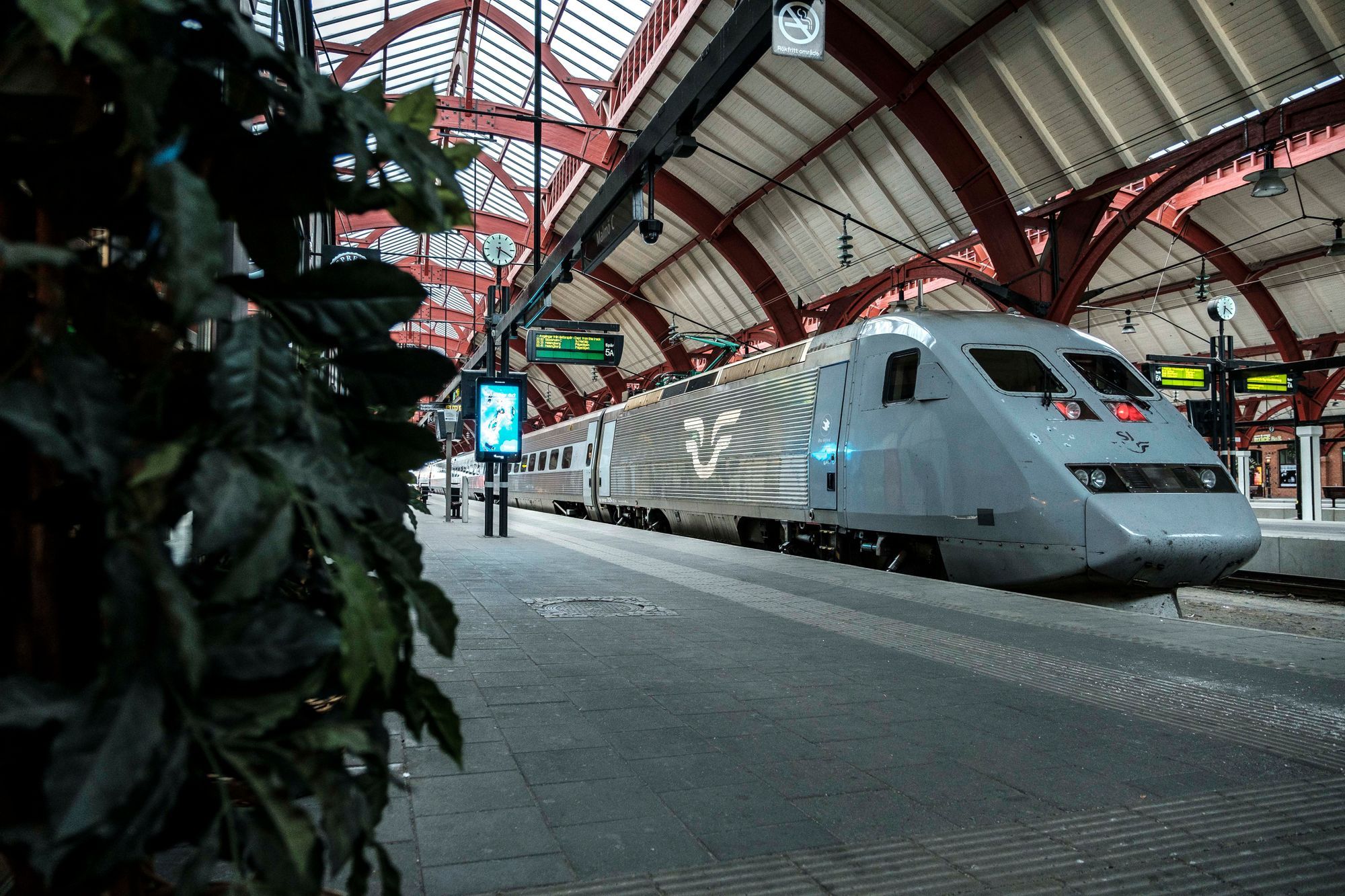 📱 Sweden breaks world record in 5G on trains