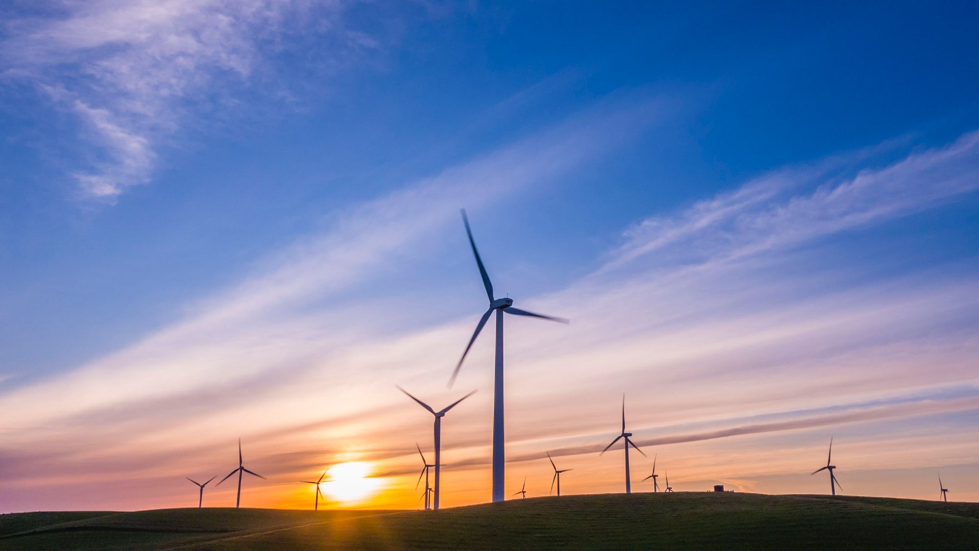 ⚡️ Great Britain windfarms break the record for clean power generation