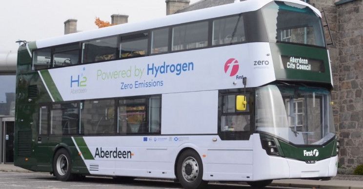 🚌 First city in the world to use hydrogen-powered double-deckers