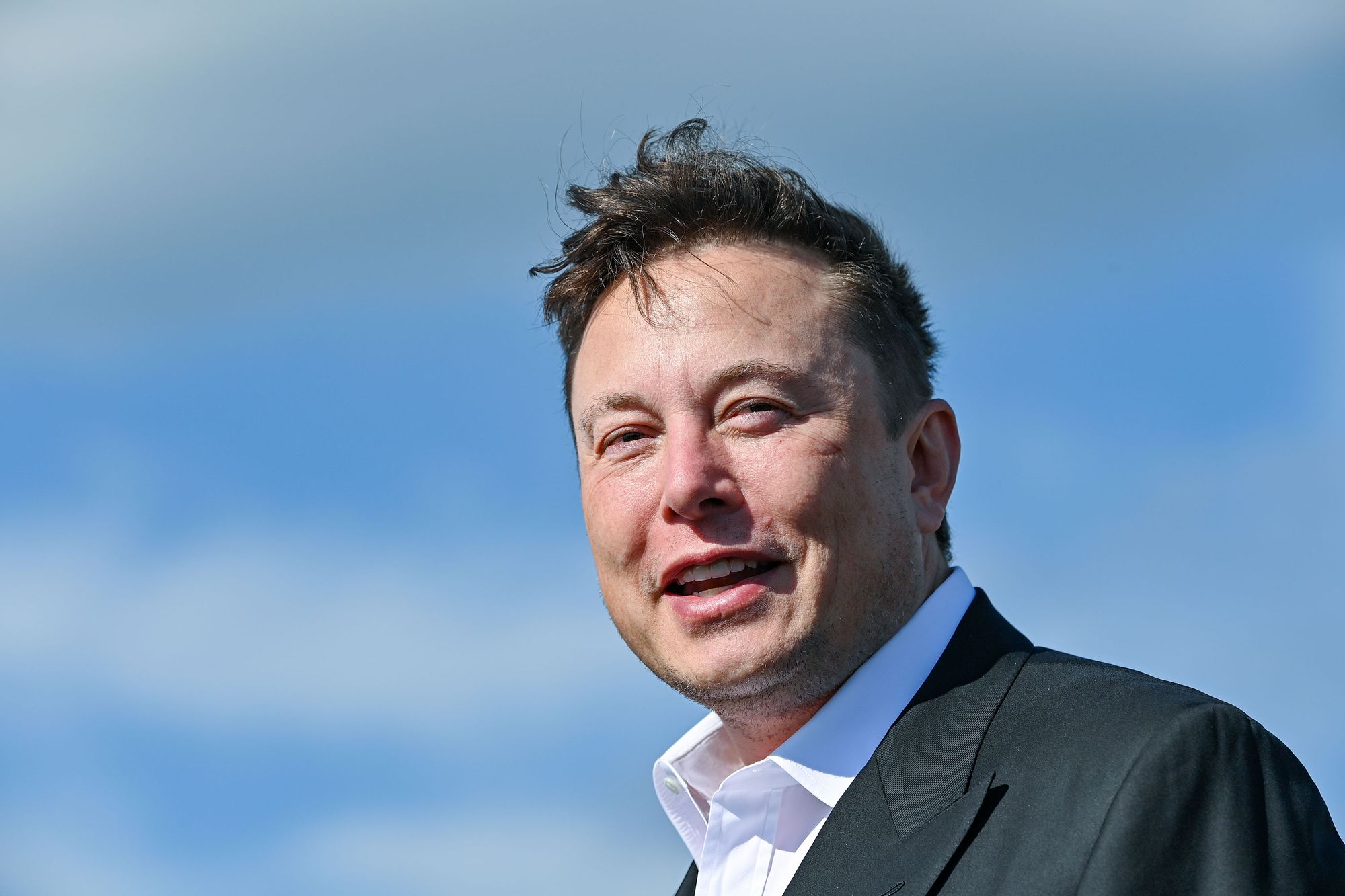 🚀 Musk wants to attract people to Texas - donates millions to schools