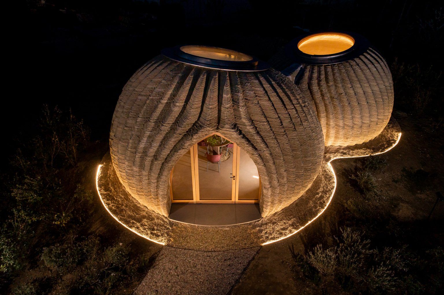 🏡 The first 3D-printed house made from soil