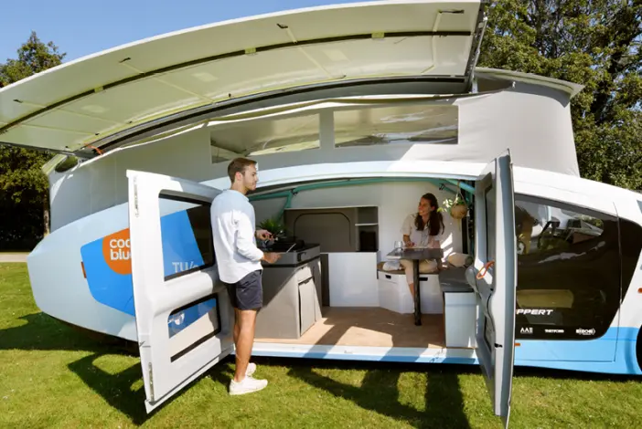 🚗 Innovative motorhome offers energy independence on the road