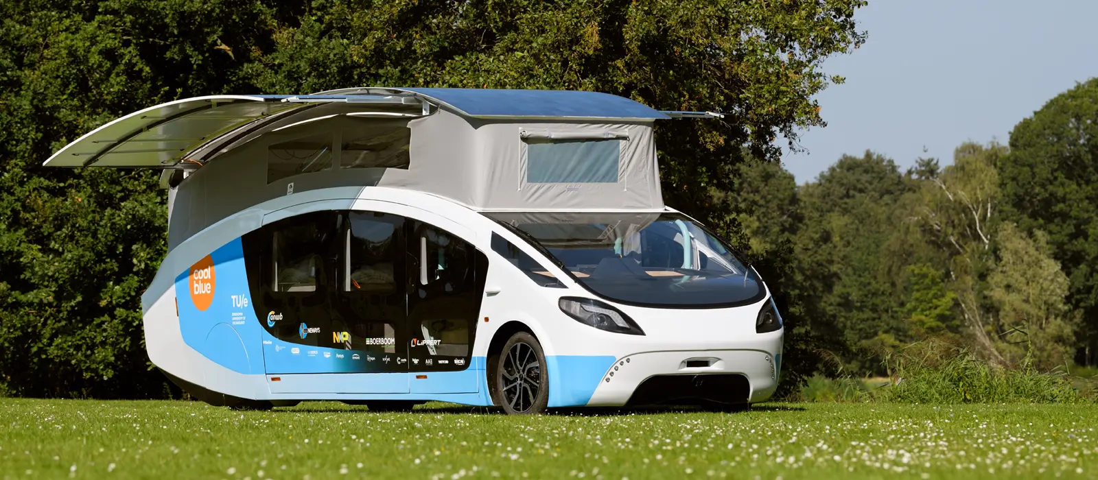 🚗 Innovative motorhome offers energy independence on the road