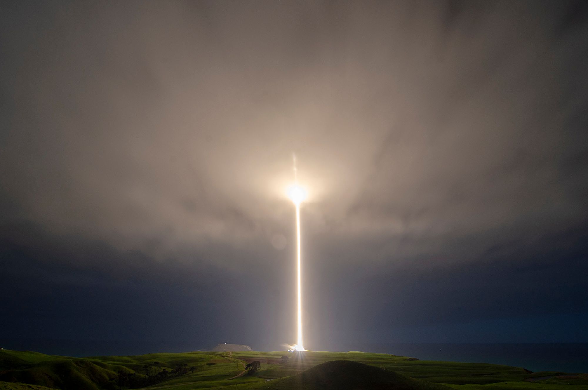 🚁Rocket Lab introduces first reusable rocket