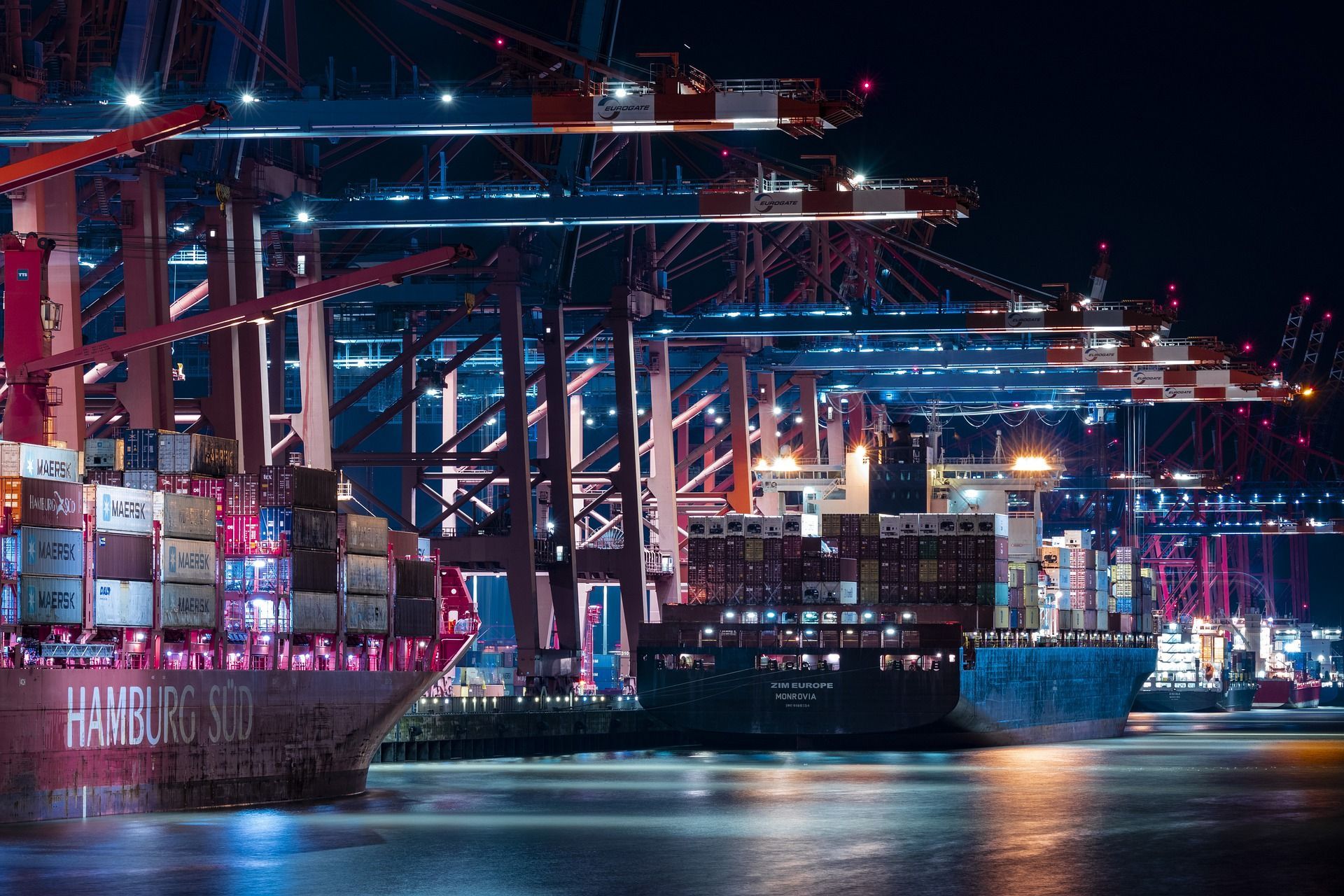 🚢 Long supply chains can make companies more efficient