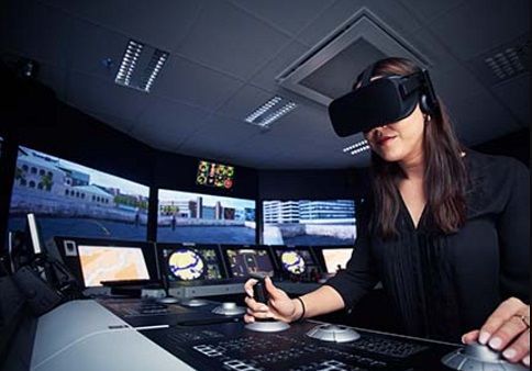 🚢 Safer shipping with VR training